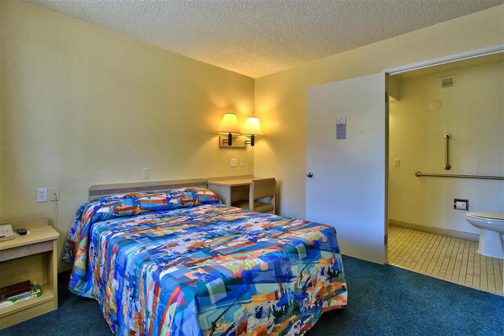 Phoenix Inn Номер фото